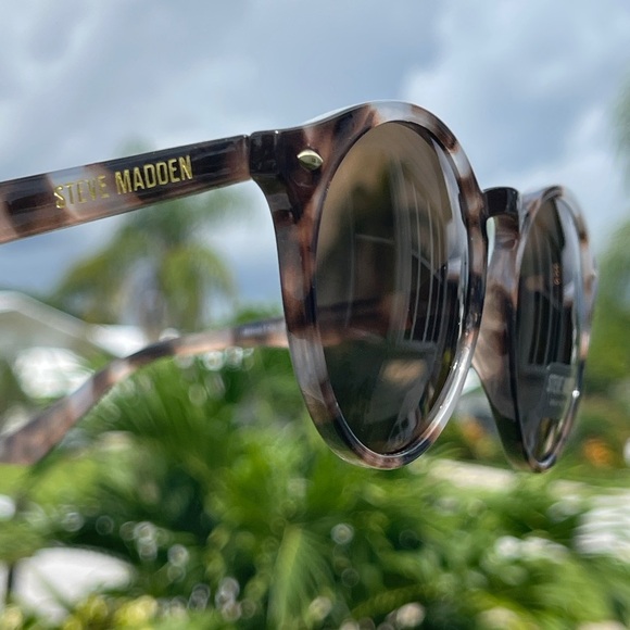STEVE MADDEN Bristol Sunglasses 52-20-147 %100 UV Proction Unisex main image 4